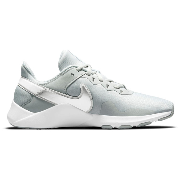 Nike Legend Essential 2