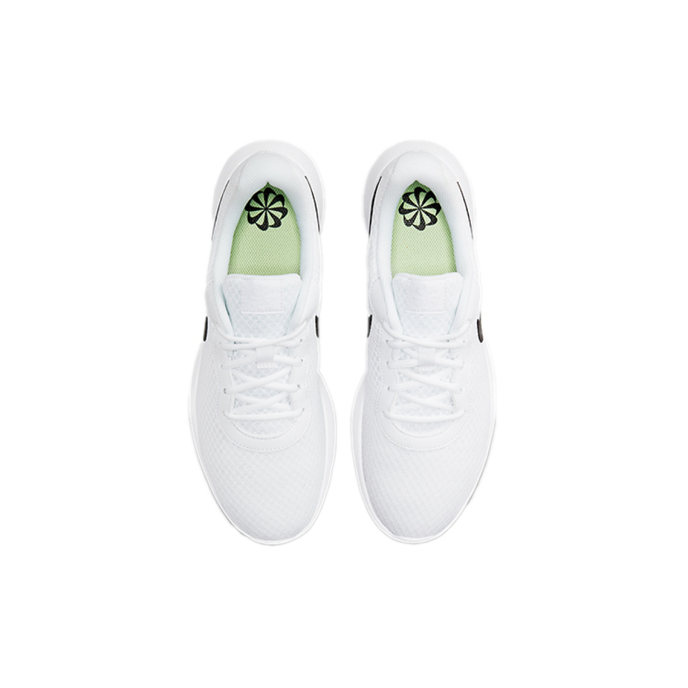 Nike Tanjun