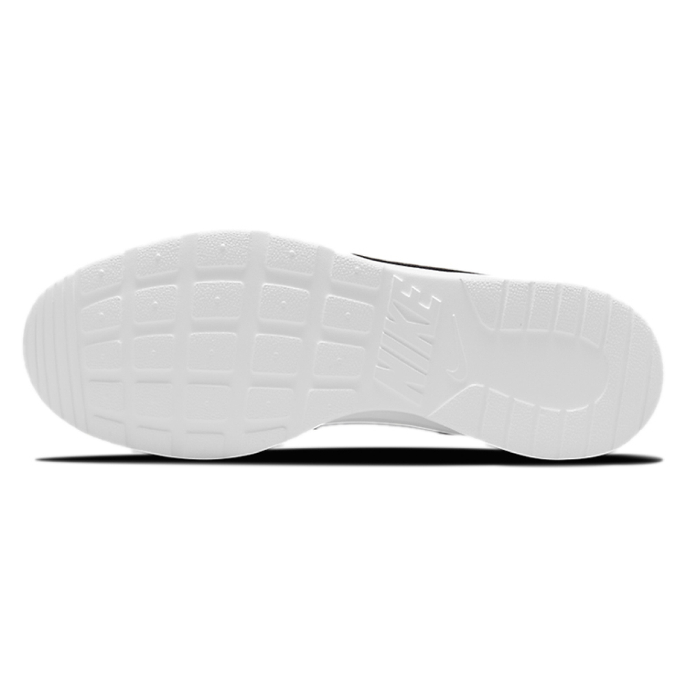 Nike Tanjun