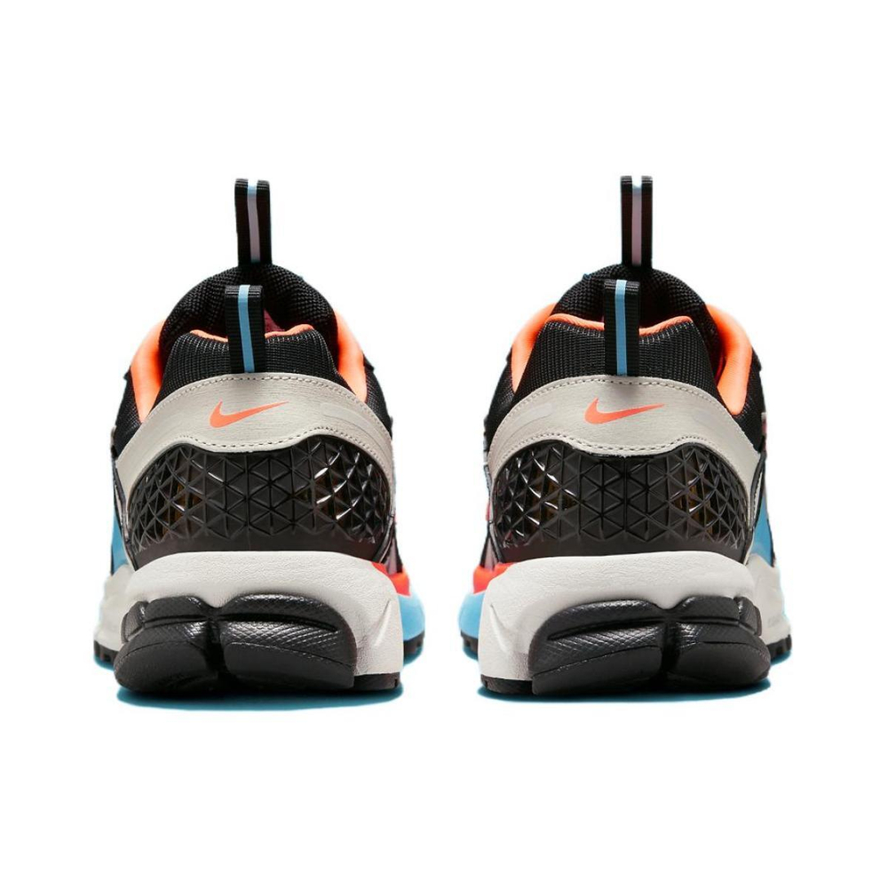 Nike Air Zoom Vomero 5