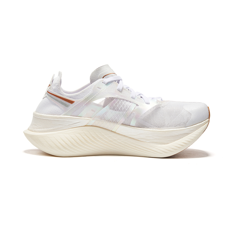 Saucony Endorphin Elite