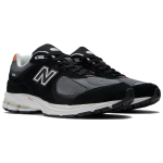 New Balance NB 2002R