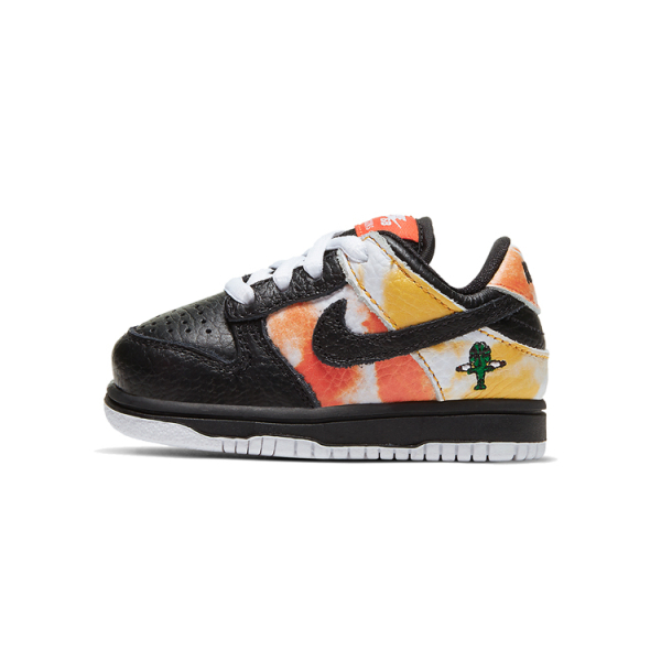 Nike Dunk SB QS "Roswell Raygun"