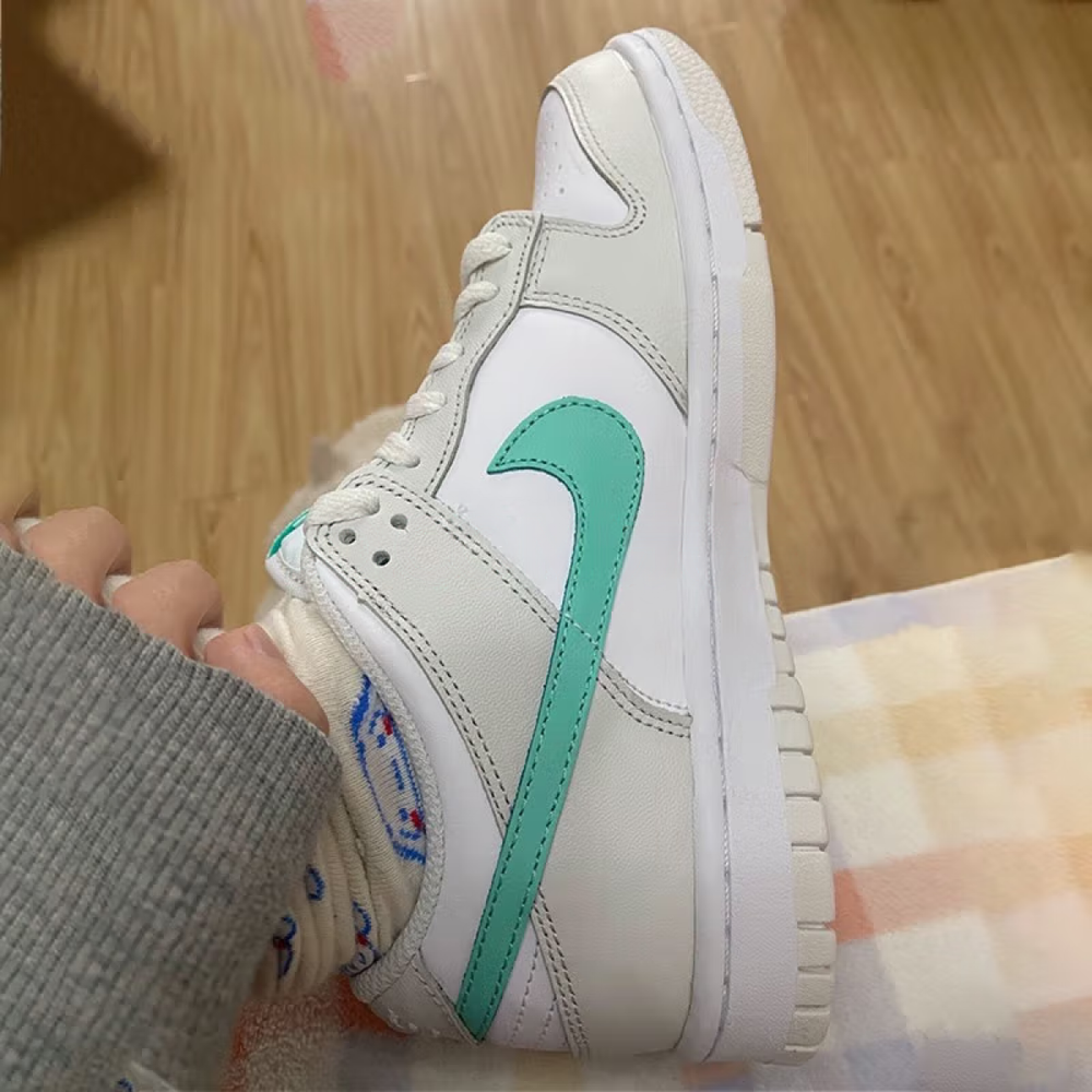 Nike Dunk Tropical Twist