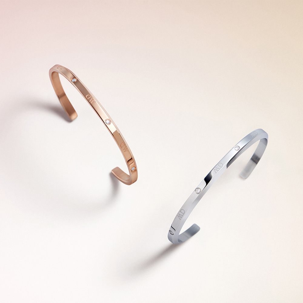 Daniel Wellington DW Logo