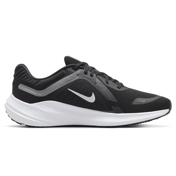 Nike Quest 5