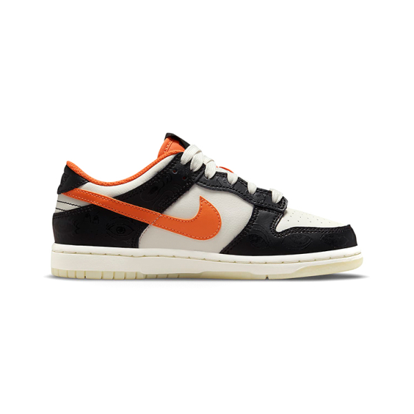 Nike Dunk "Halloween"