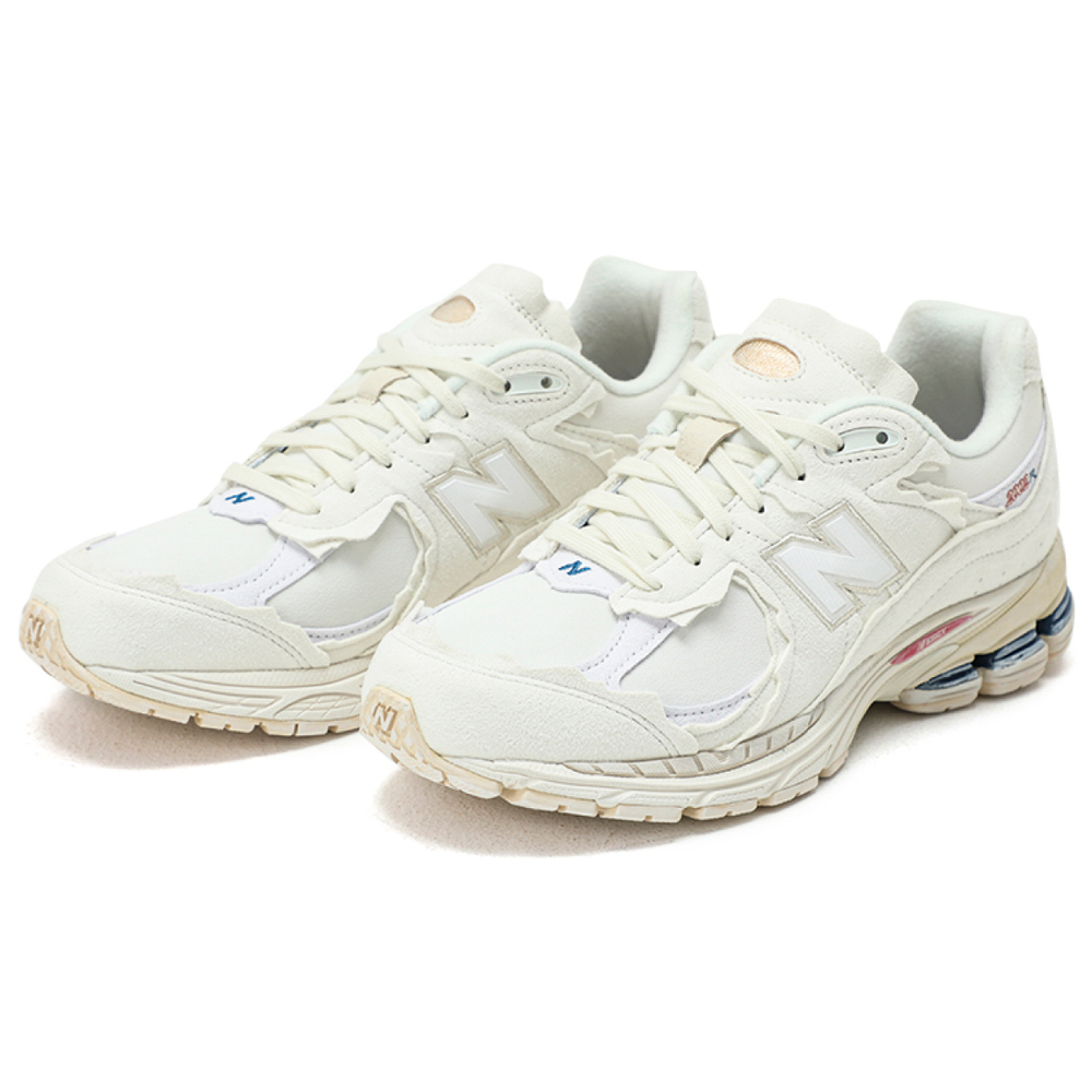 New Balance NB 2002R