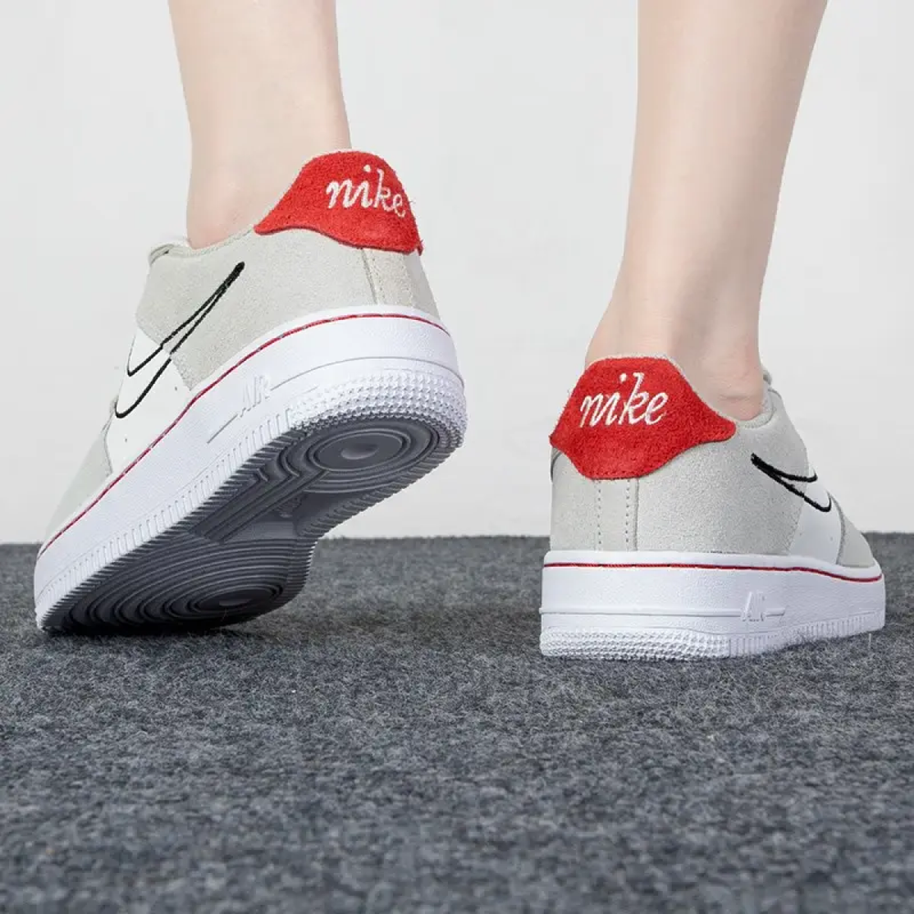 Nike Air Force 1 LV8 S50