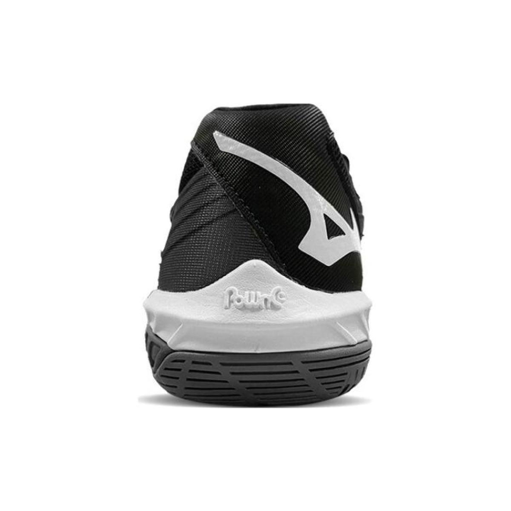 Mizuno Wave Claw 2