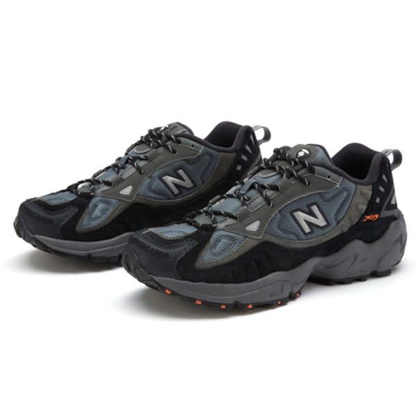Aape x New Balance NB 703