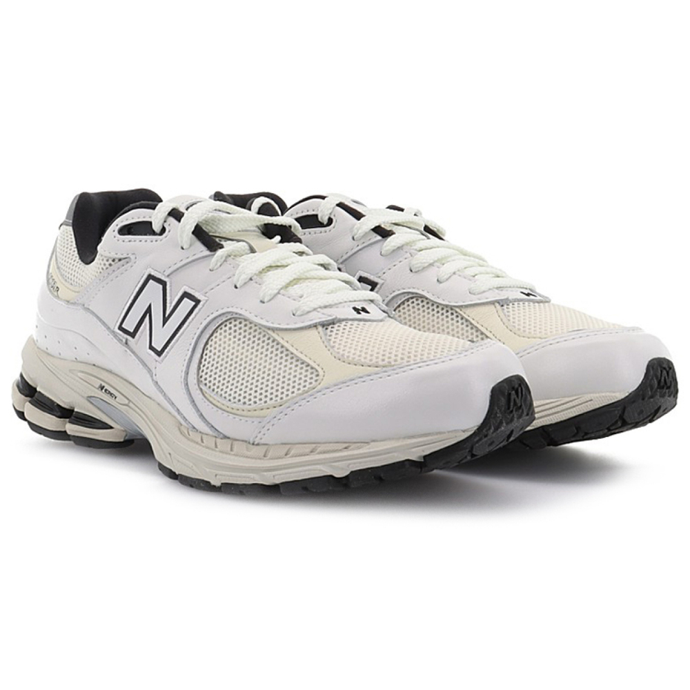 New Balance NB 2002R