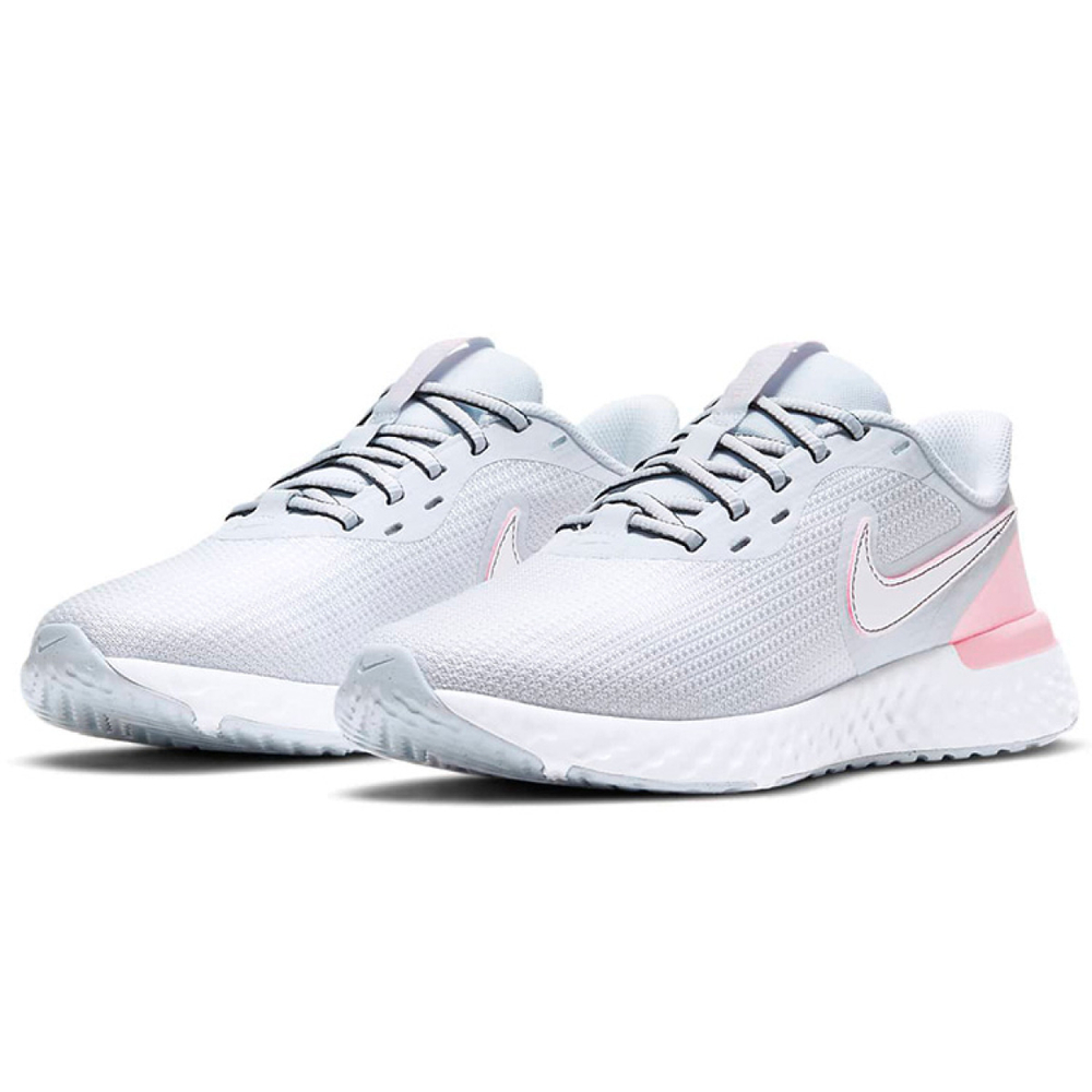 Nike REVOLUTION 5