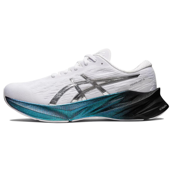 Asics Novablast 3 platinum