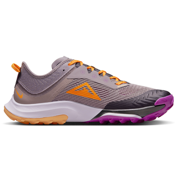 Nike Air Zoom Terra Kiger 8