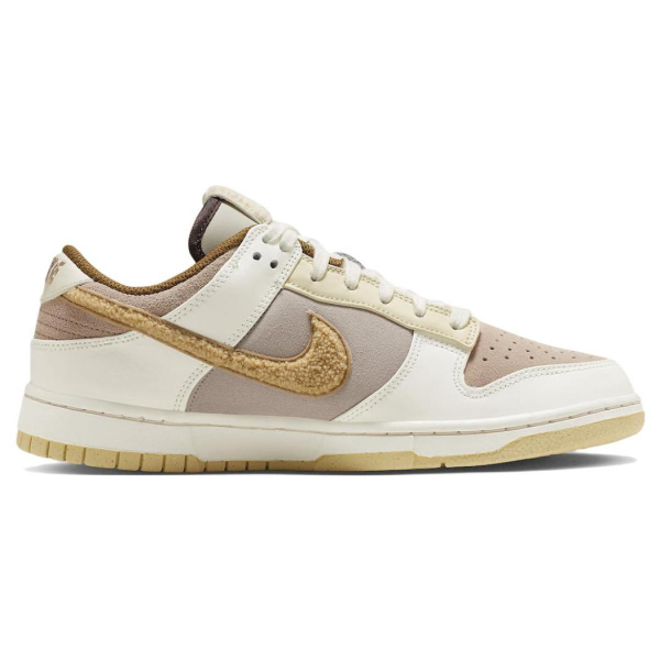 Nike Dunk "Year of the Rabbit"