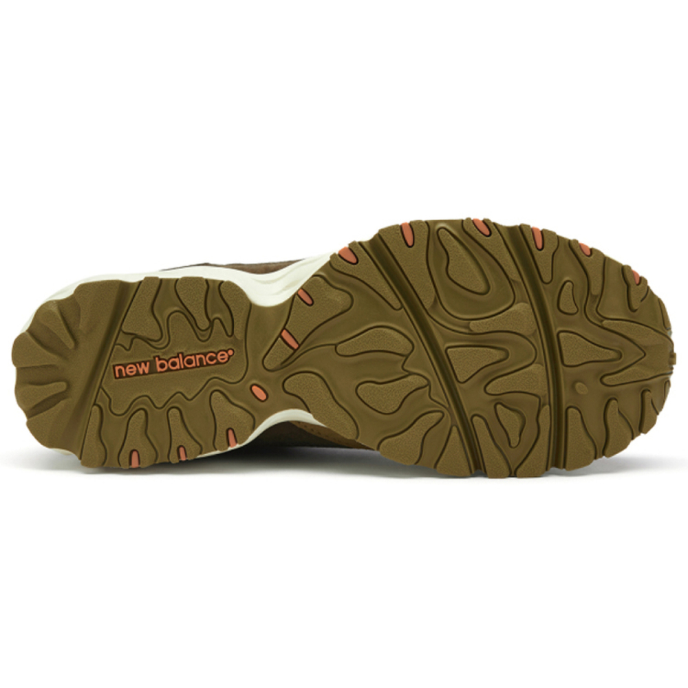 Aape x New Balance NB 703