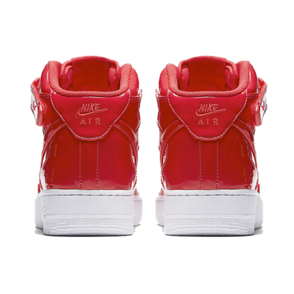 Nike Air Force 1 Lv8 UV