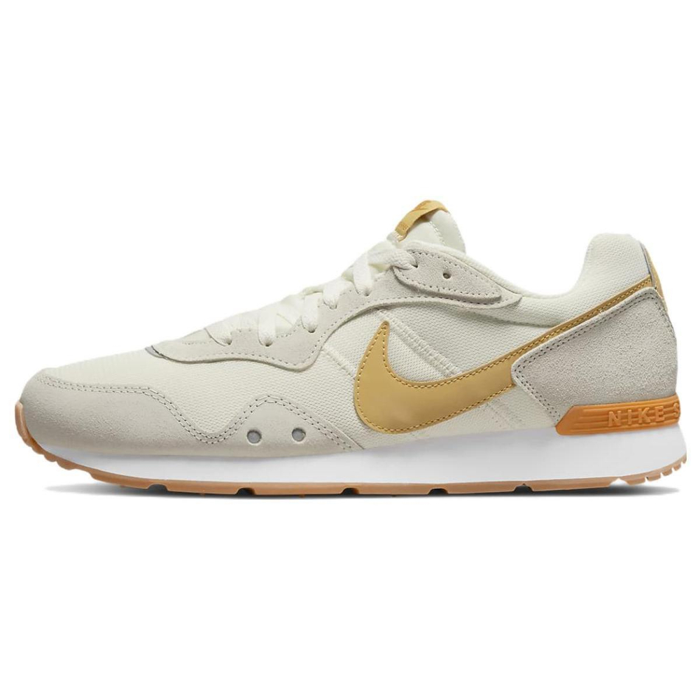 Nike Venture Runner