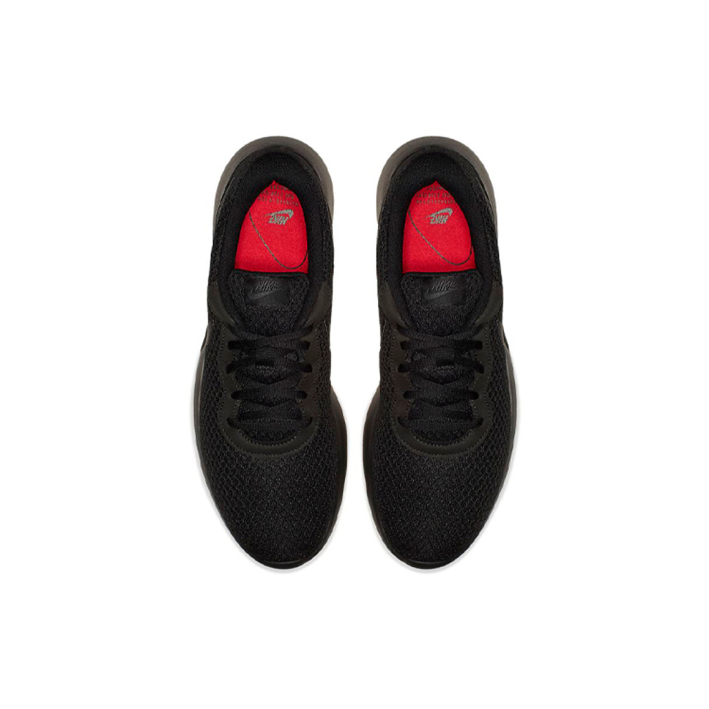 Nike Tanjun