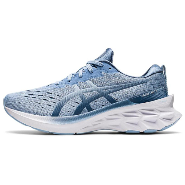 Asics Novablast 2