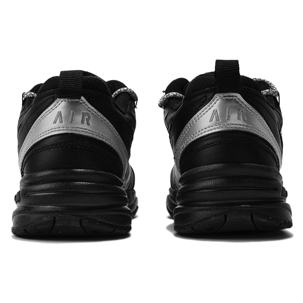 【 】 Nike Air Monarch 4