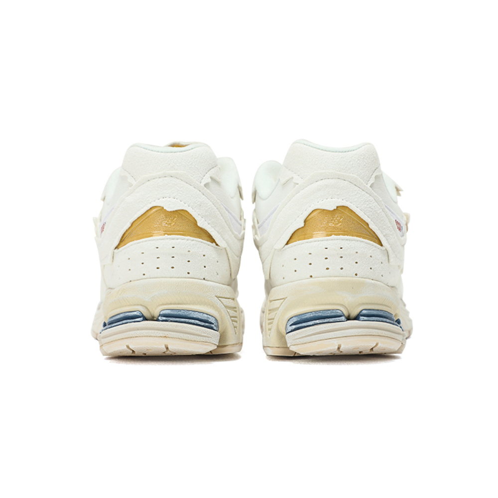 New Balance NB 2002R