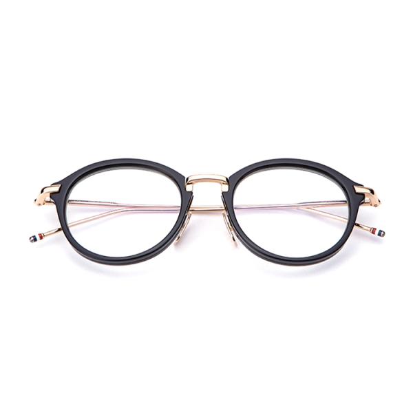 【 】 THOM BROWNE ·