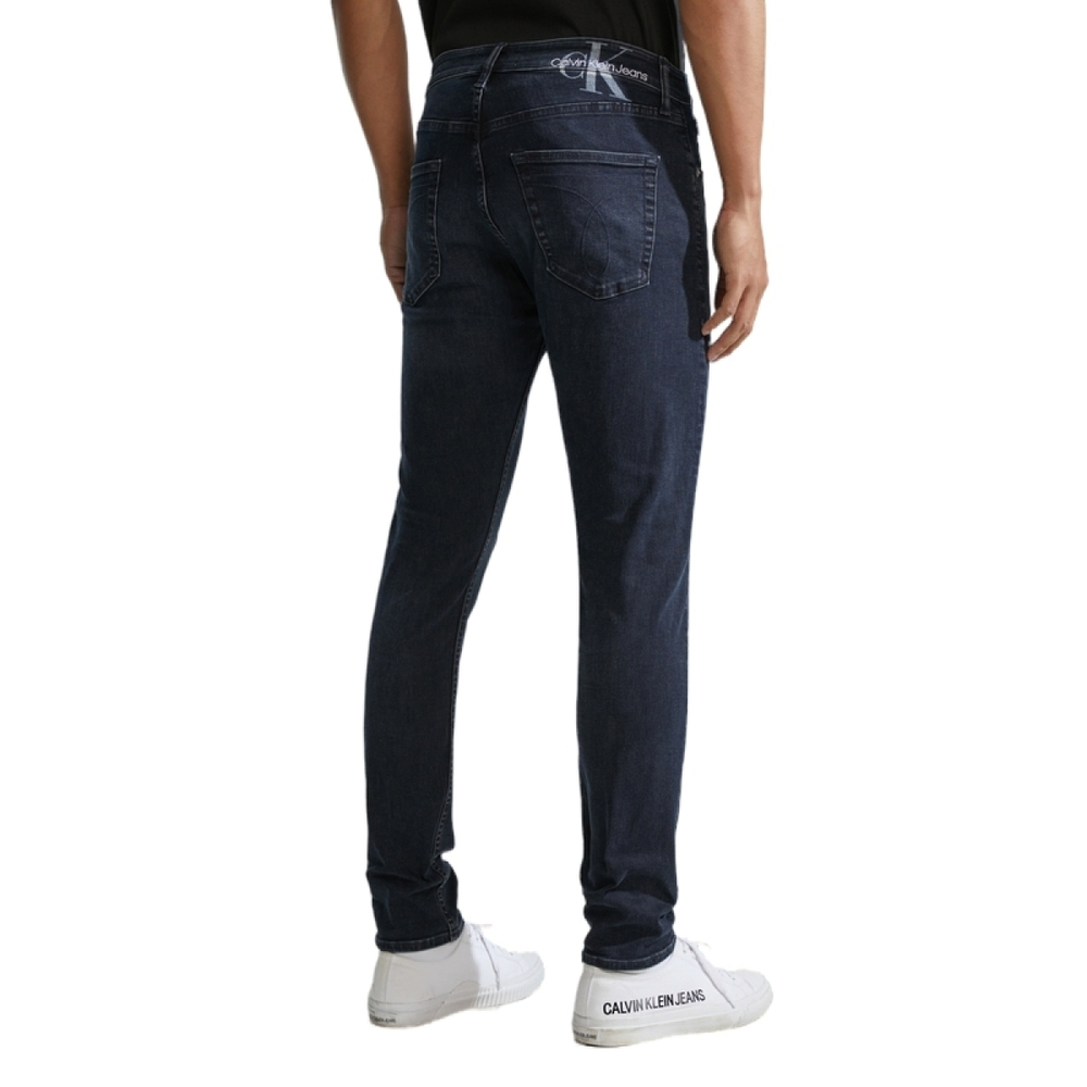 CALVIN KLEIN