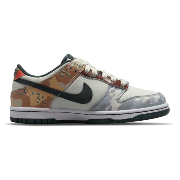 Nike Dunk SE "Sail Multi-Camo"