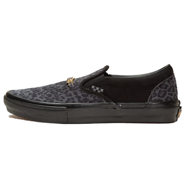 Cher Strauberry x Vans slip-on Skate
