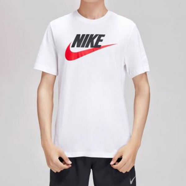 Nike Sportswear Logo T