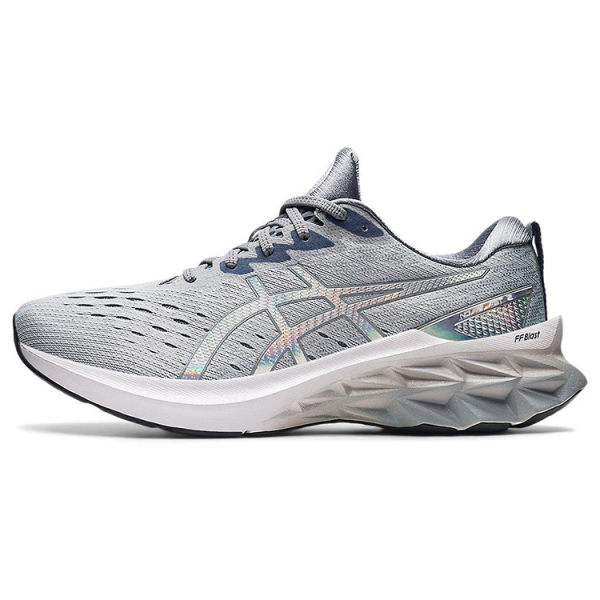 Asics Novablast 2 Platinum