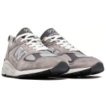 New Balance NB 990 V2