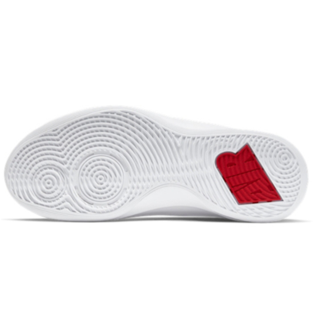 Nike Air Versitile 3