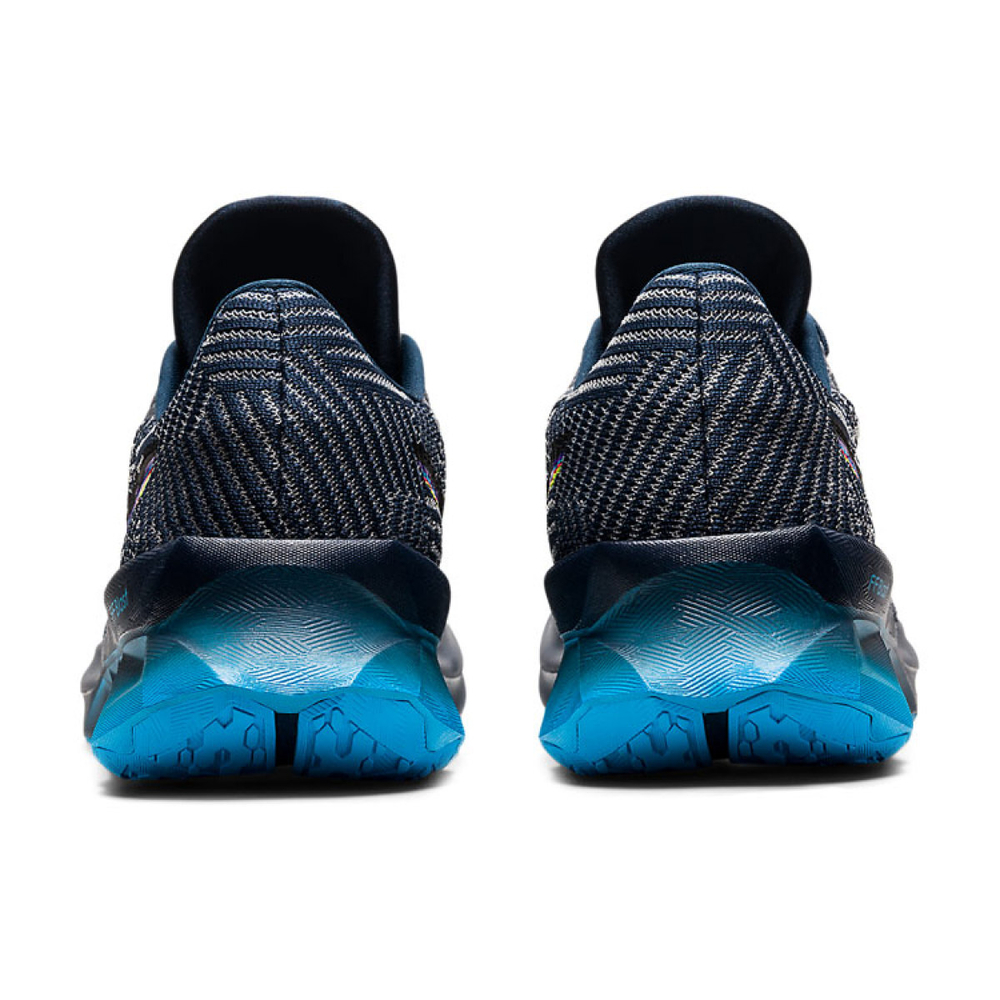 Asics Novablast