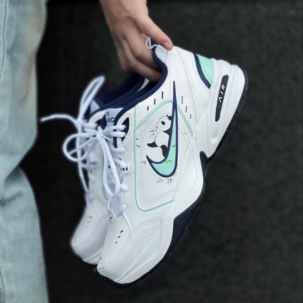 【 】 Nike Air Monarch 4