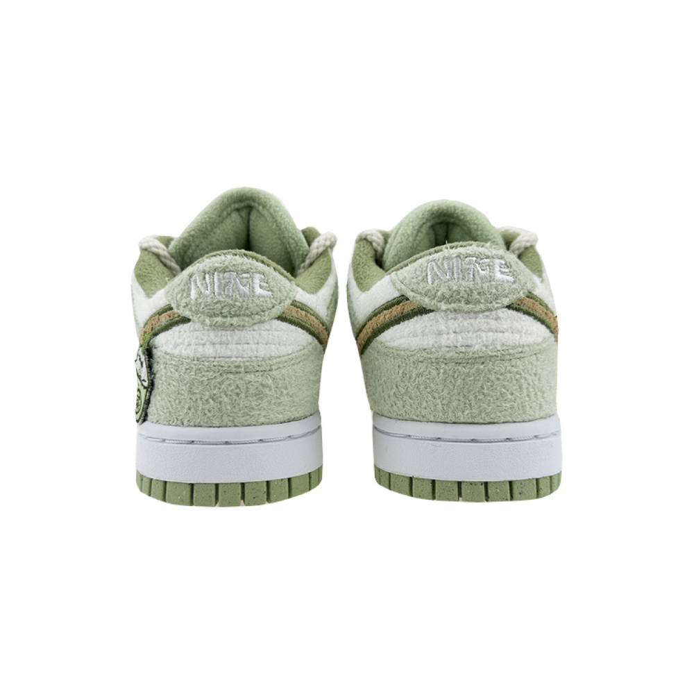 【 】 Nike Dunk Low
