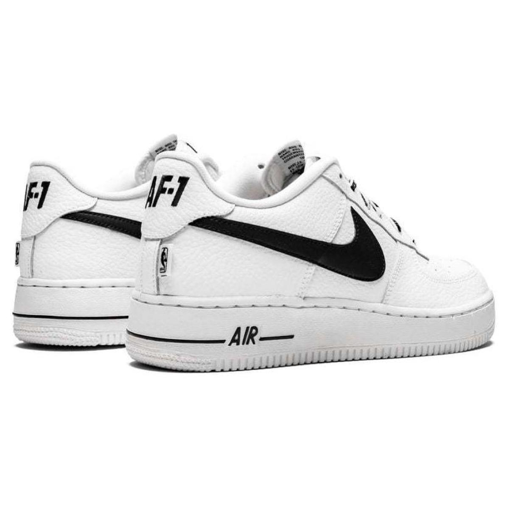 Nike Air Force 1 LV8
