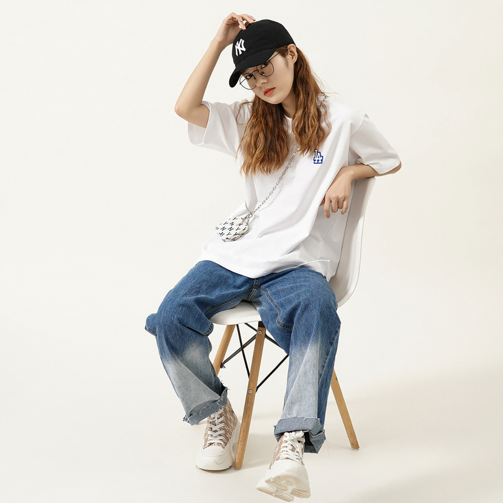 MLB T