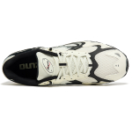 Mizuno Wave Solar