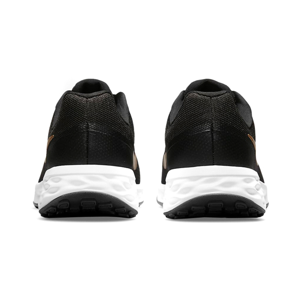 Nike REVOLUTION 6