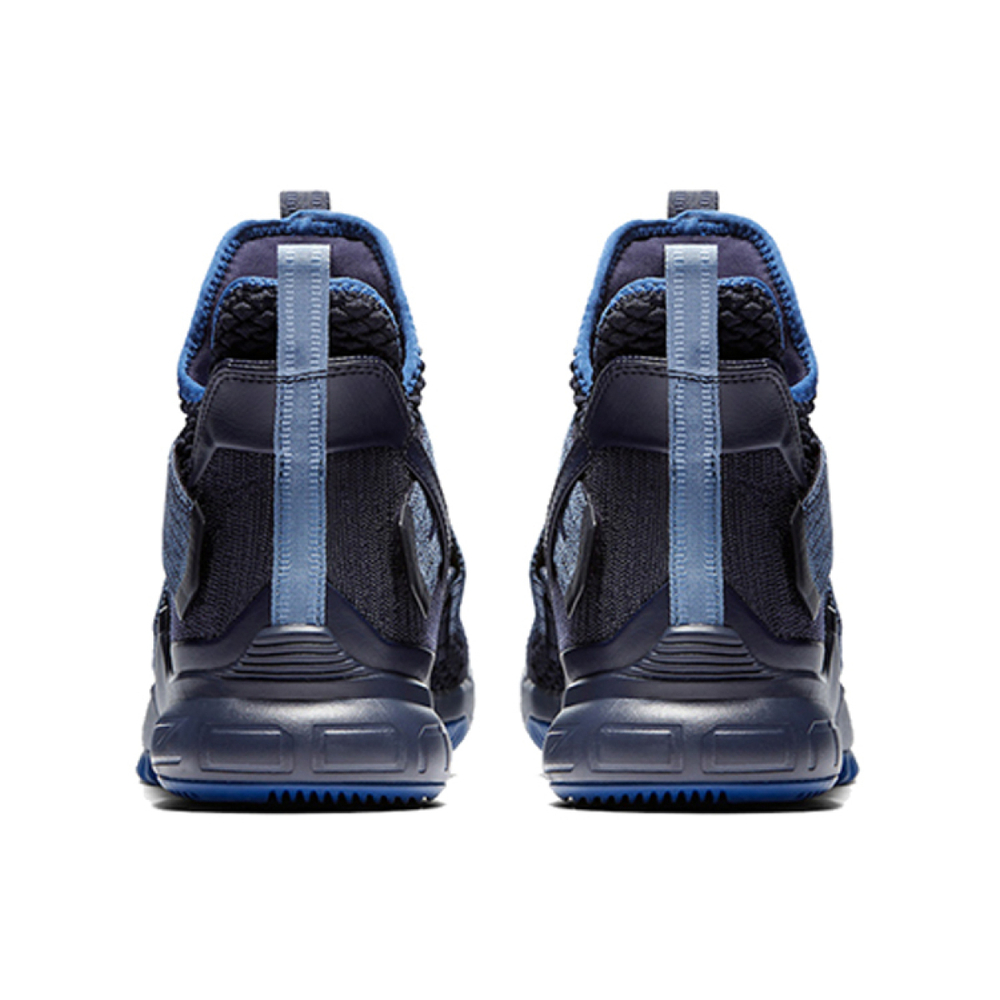 Nike zoom soldier 12 LeBron "Blackened Blue"