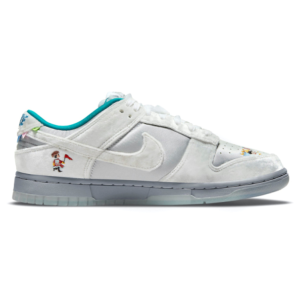 Nike Dunk Low "Ice"