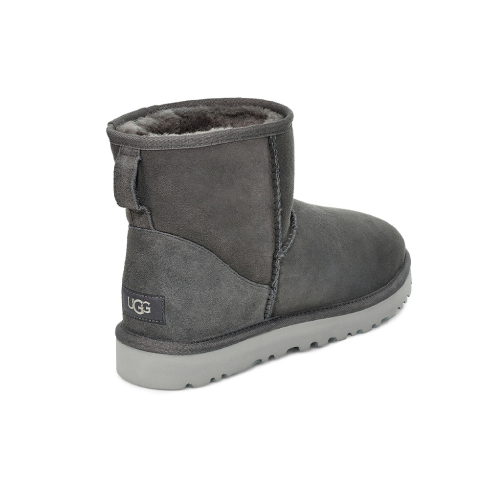 UGG CLASSIC MINI