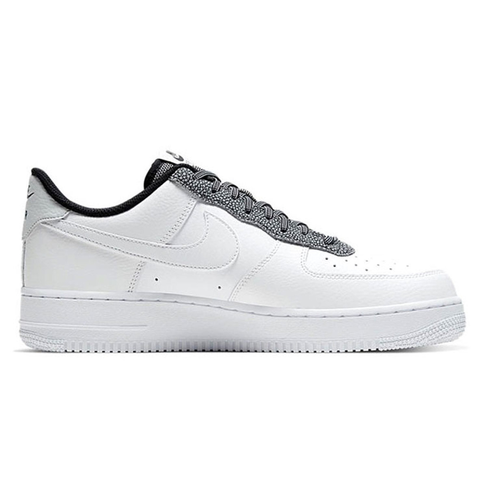 Nike Air Force 1 '07 LV8