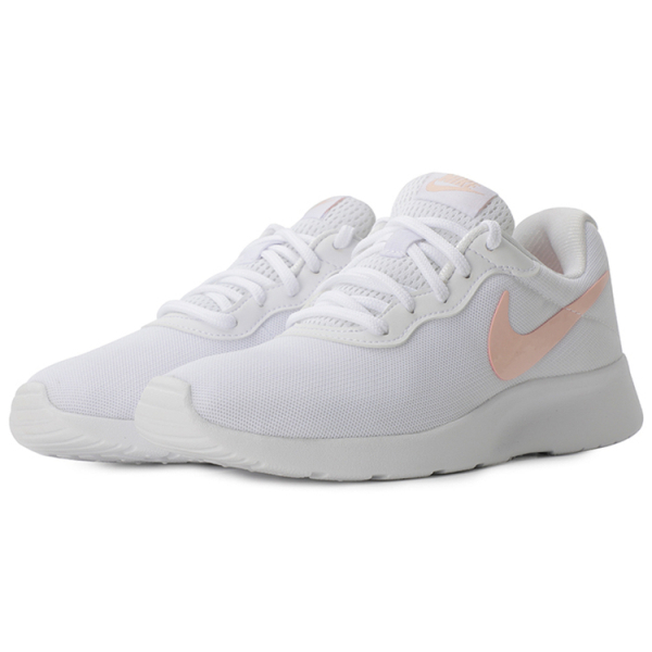 Nike Tanjun