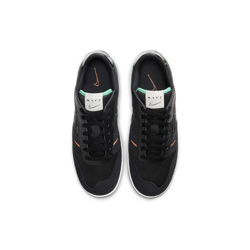 Nike Squash Type