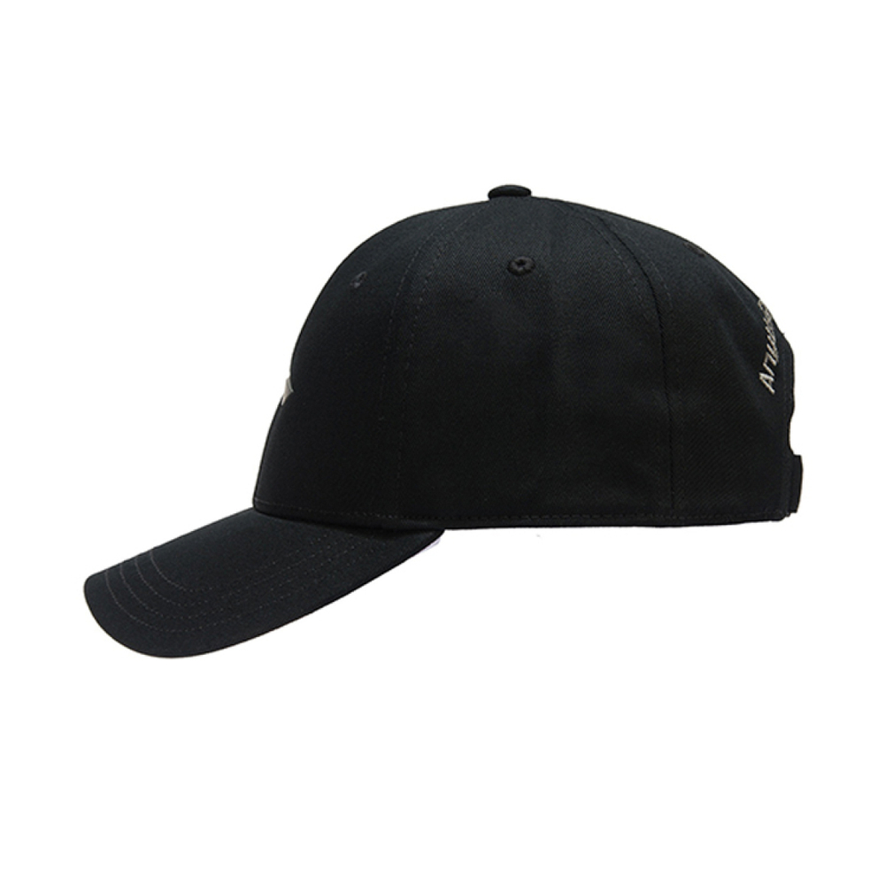 LiNing Logo / /