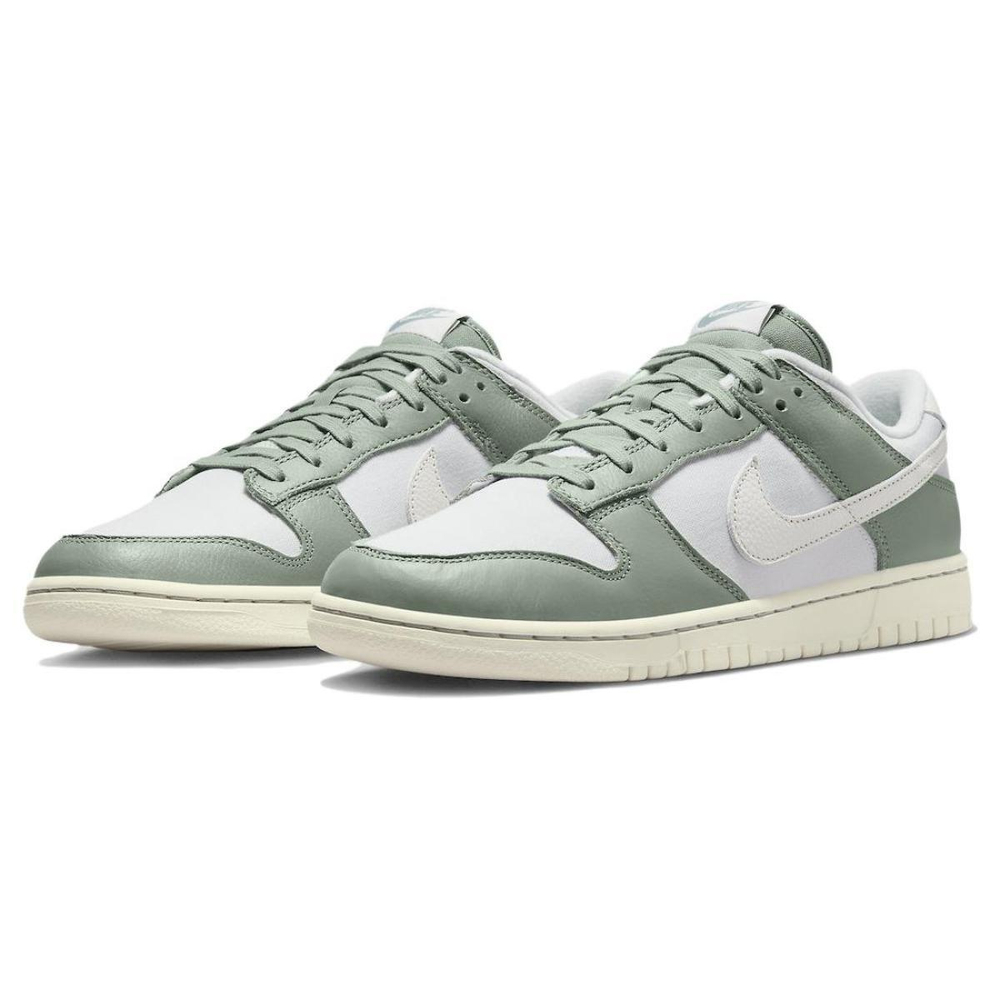 Nike Dunk Low "Mica Green"